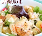 Salade avec langouste viandes et fruits