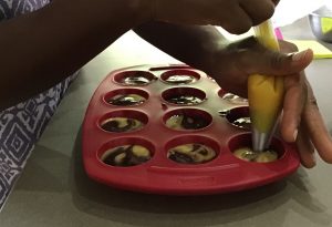 Muffins surprise chocolat-passion
