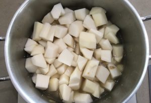 Velouté de christophine et champignons