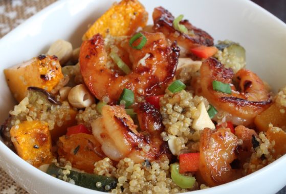 salade de quinoa et crevettes caramélisées au miel